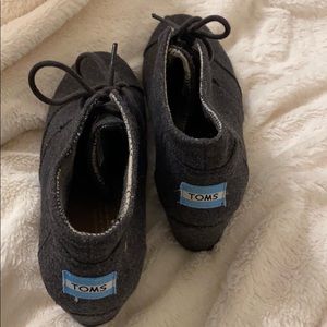 TOMS BOOTIES